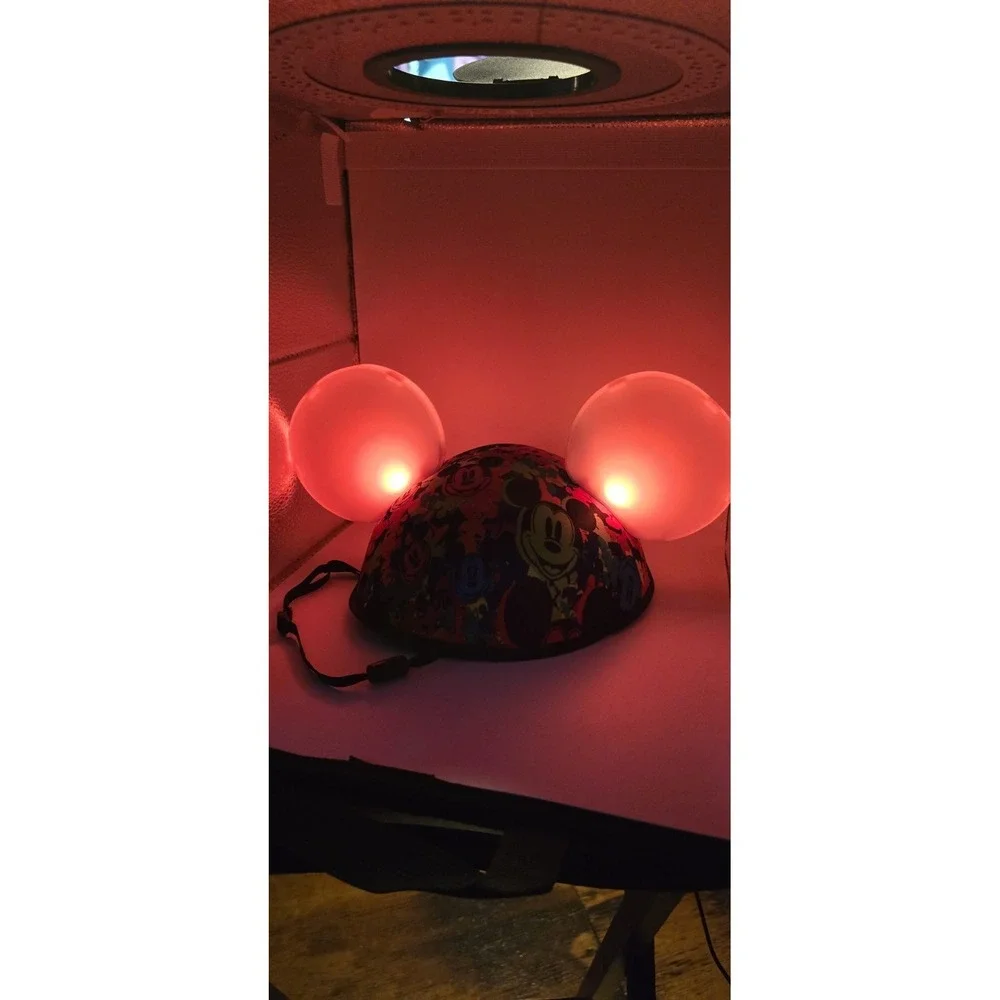 Disney Parks Mickey Mouse‎ Light-Up Ears Hat Theme Park Souvenir
